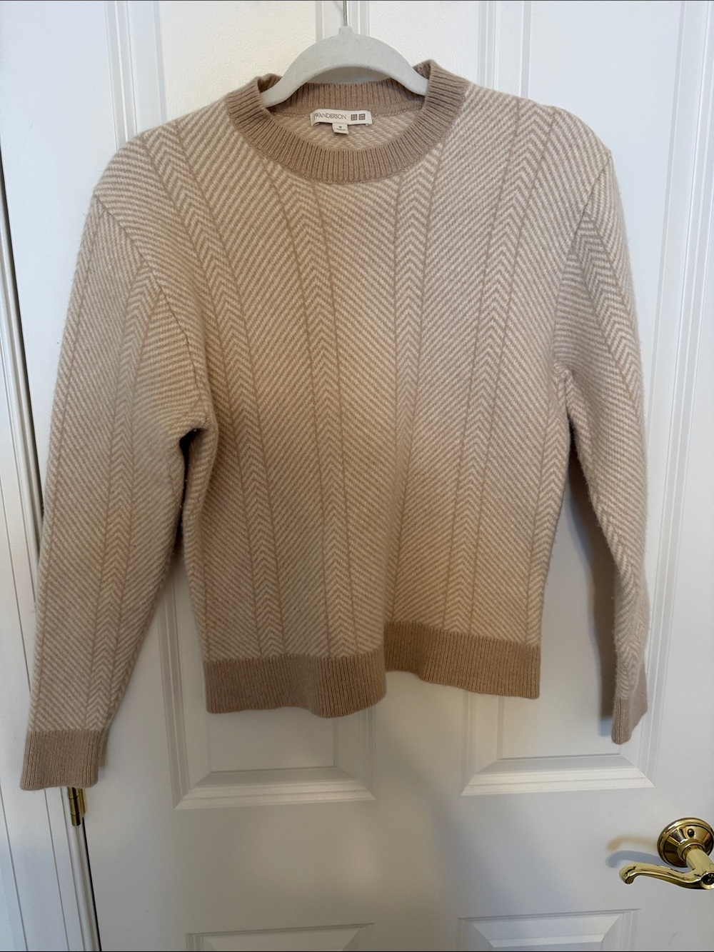 Uniqlo Beige Chevron Crewneck Sweater with Tan Trim